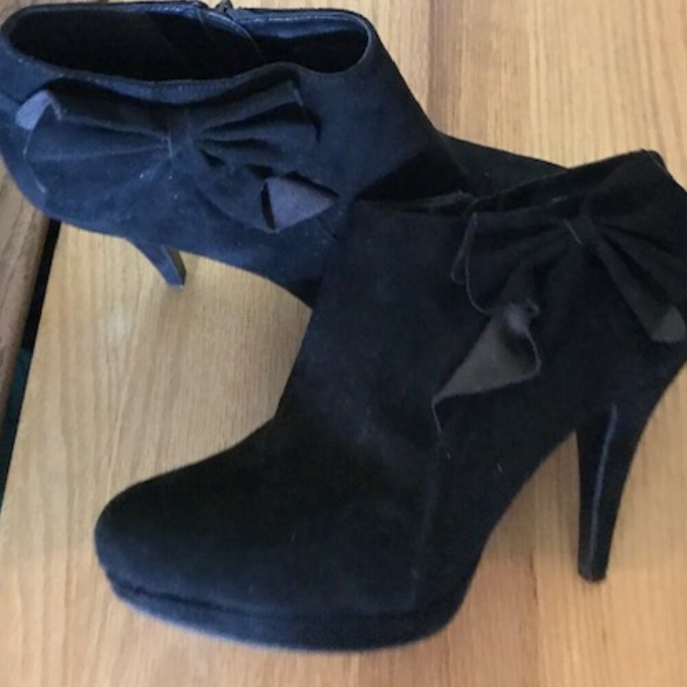 MPO Black Suede Platform Ankle Boots, Size 10W